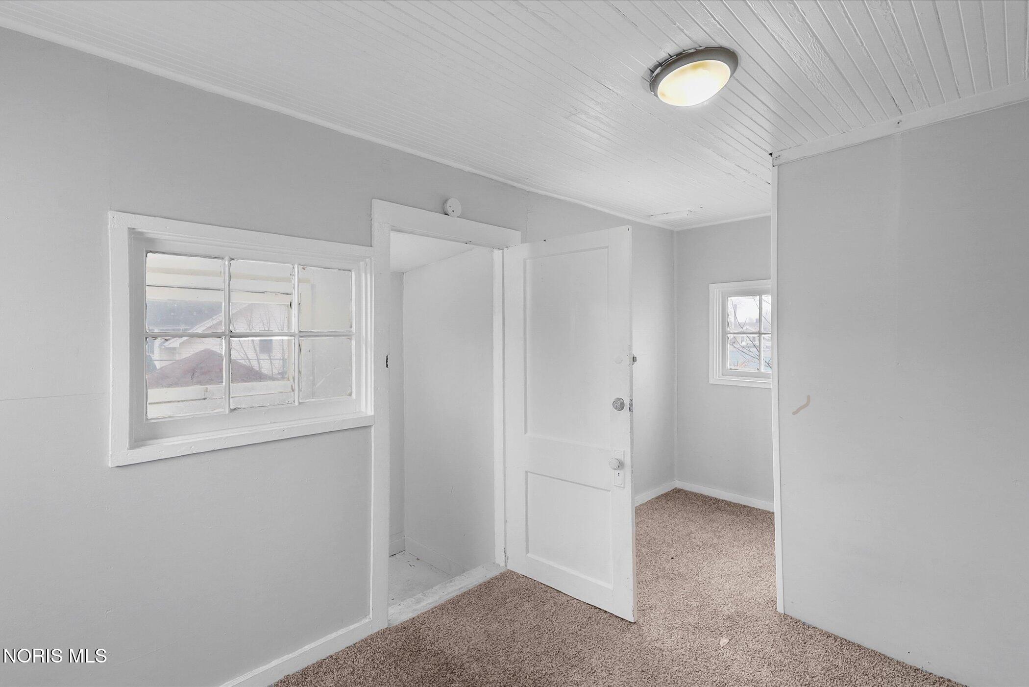 1752 Arlington Avenue