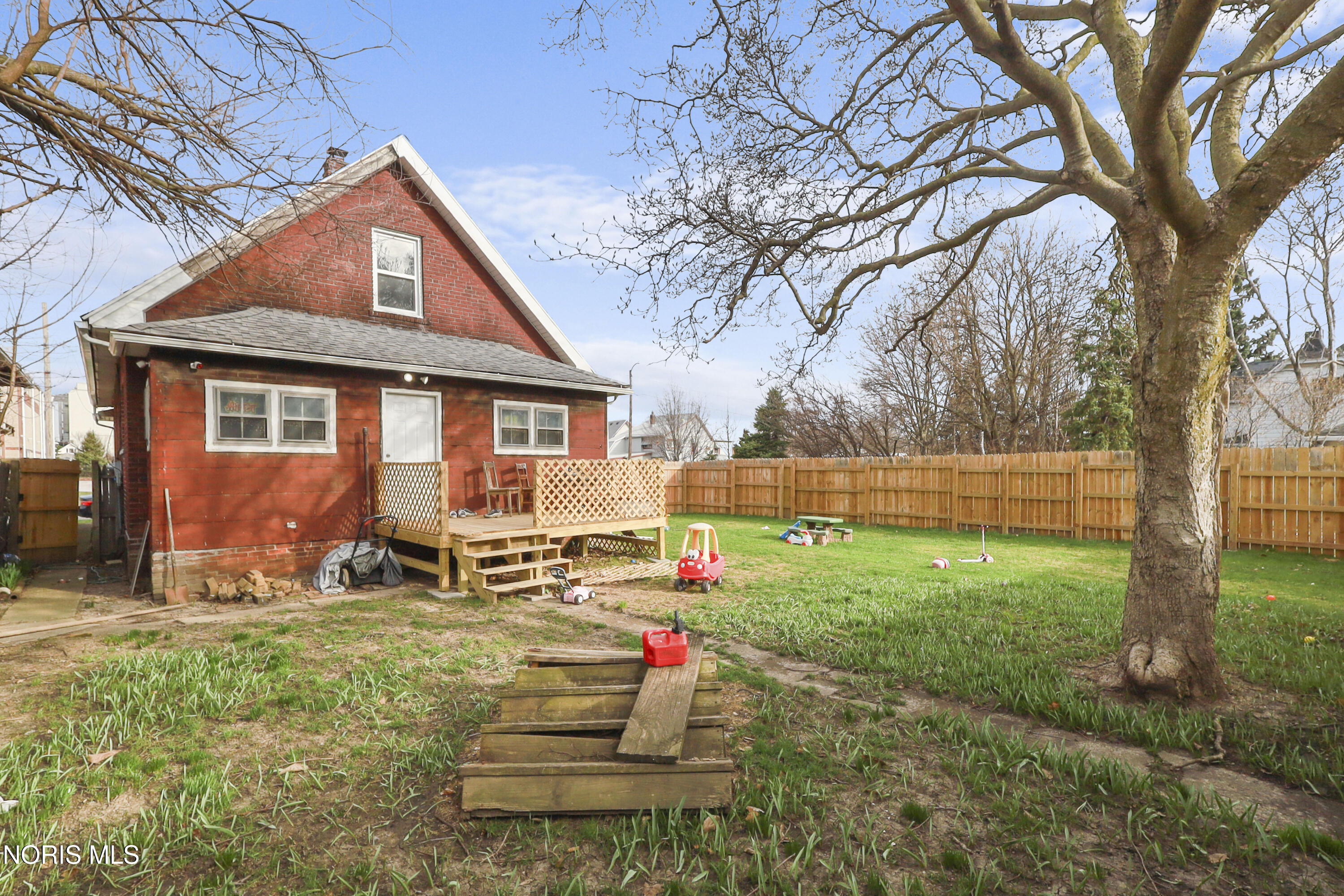 2240 Valentine Street