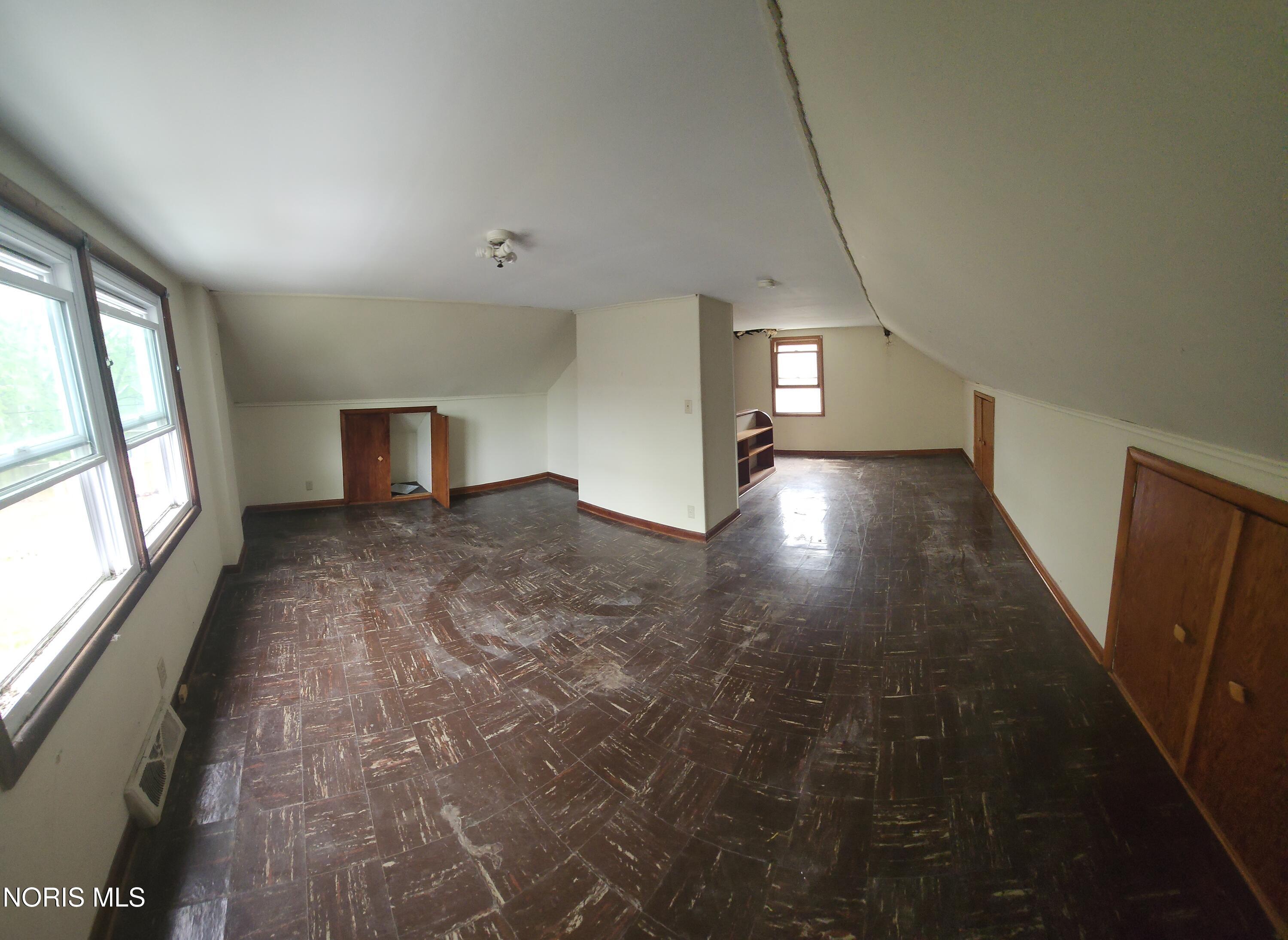 1811 Giant Street