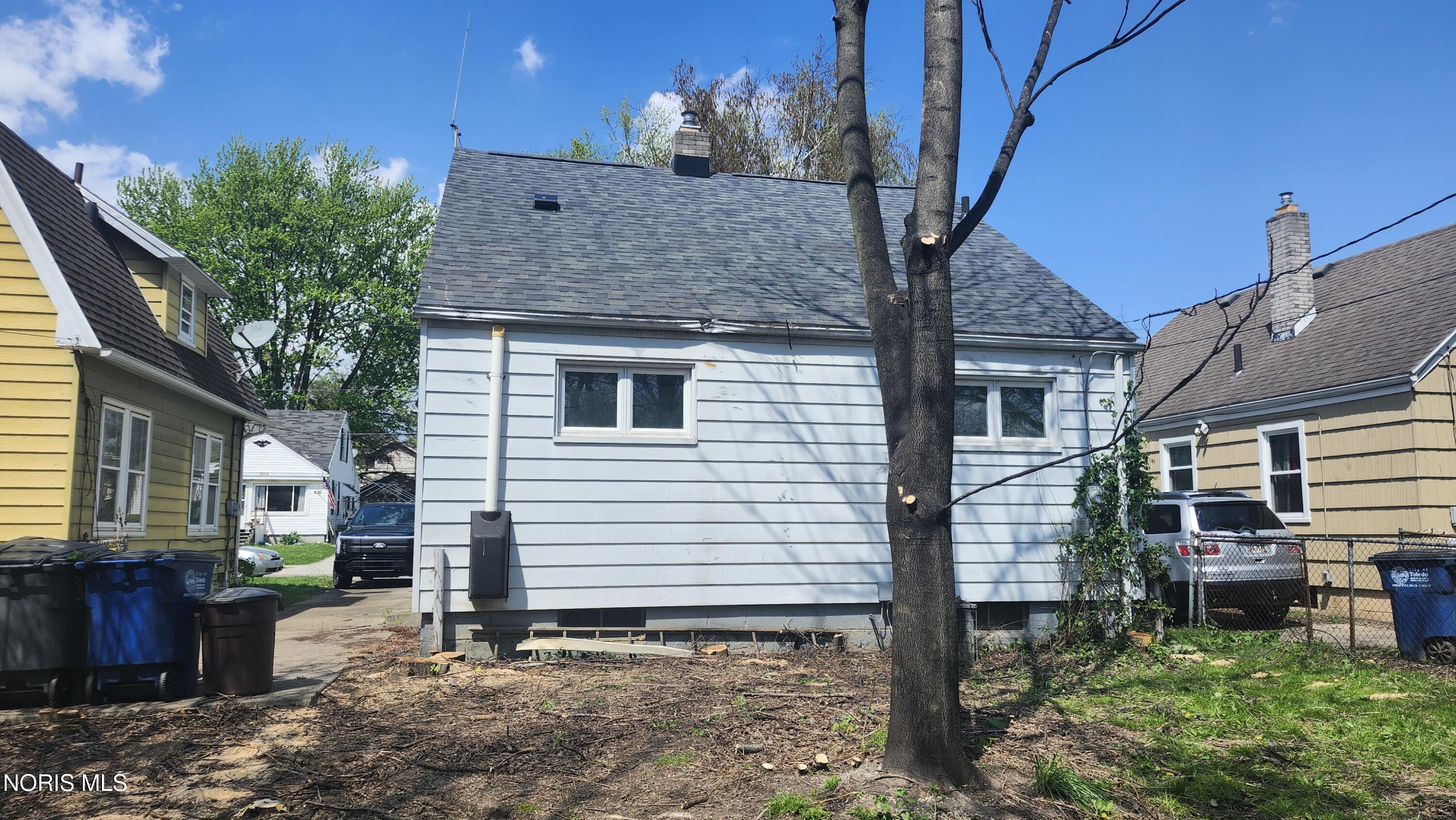 1811 Giant Street