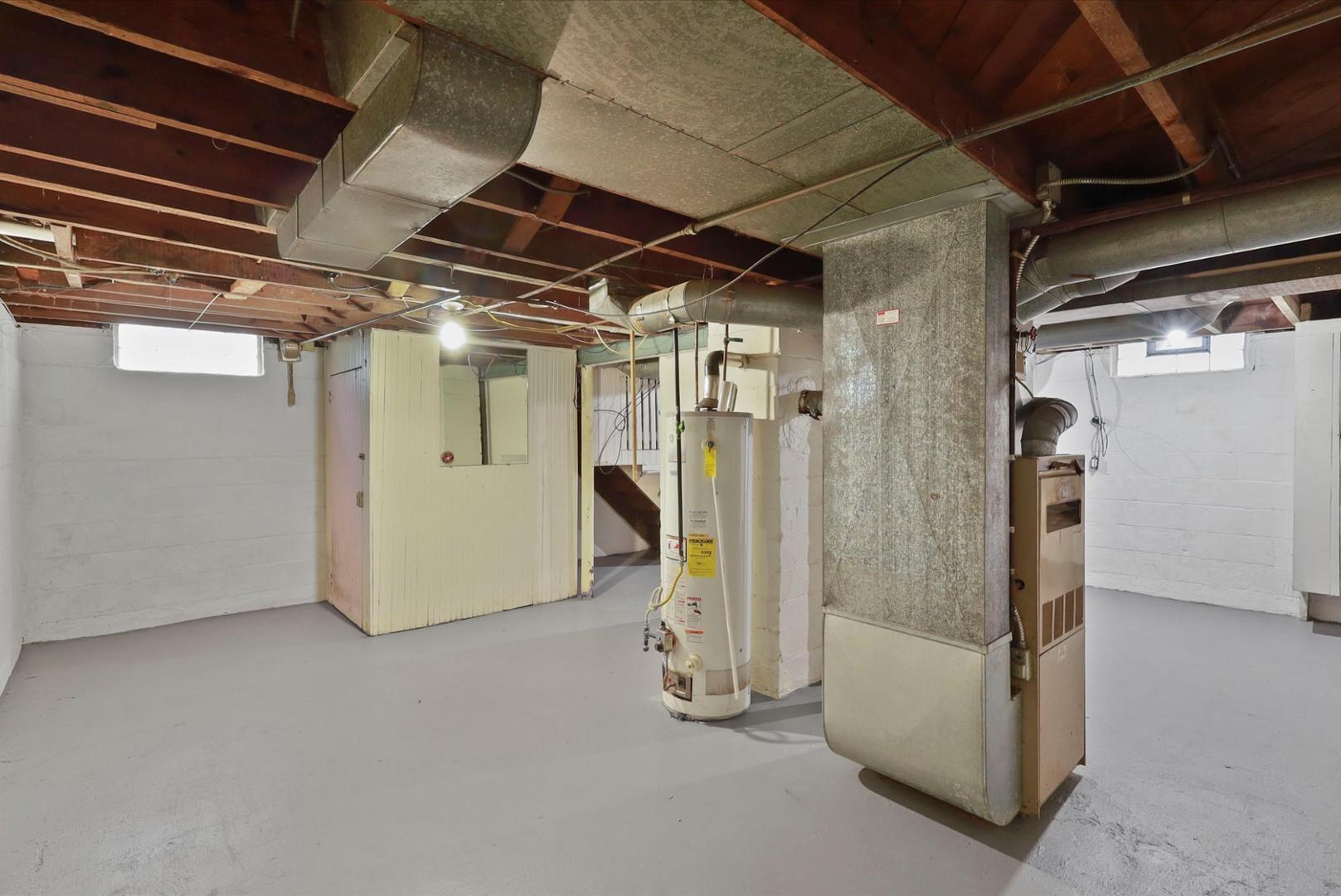 446 W Capistrano Avenue