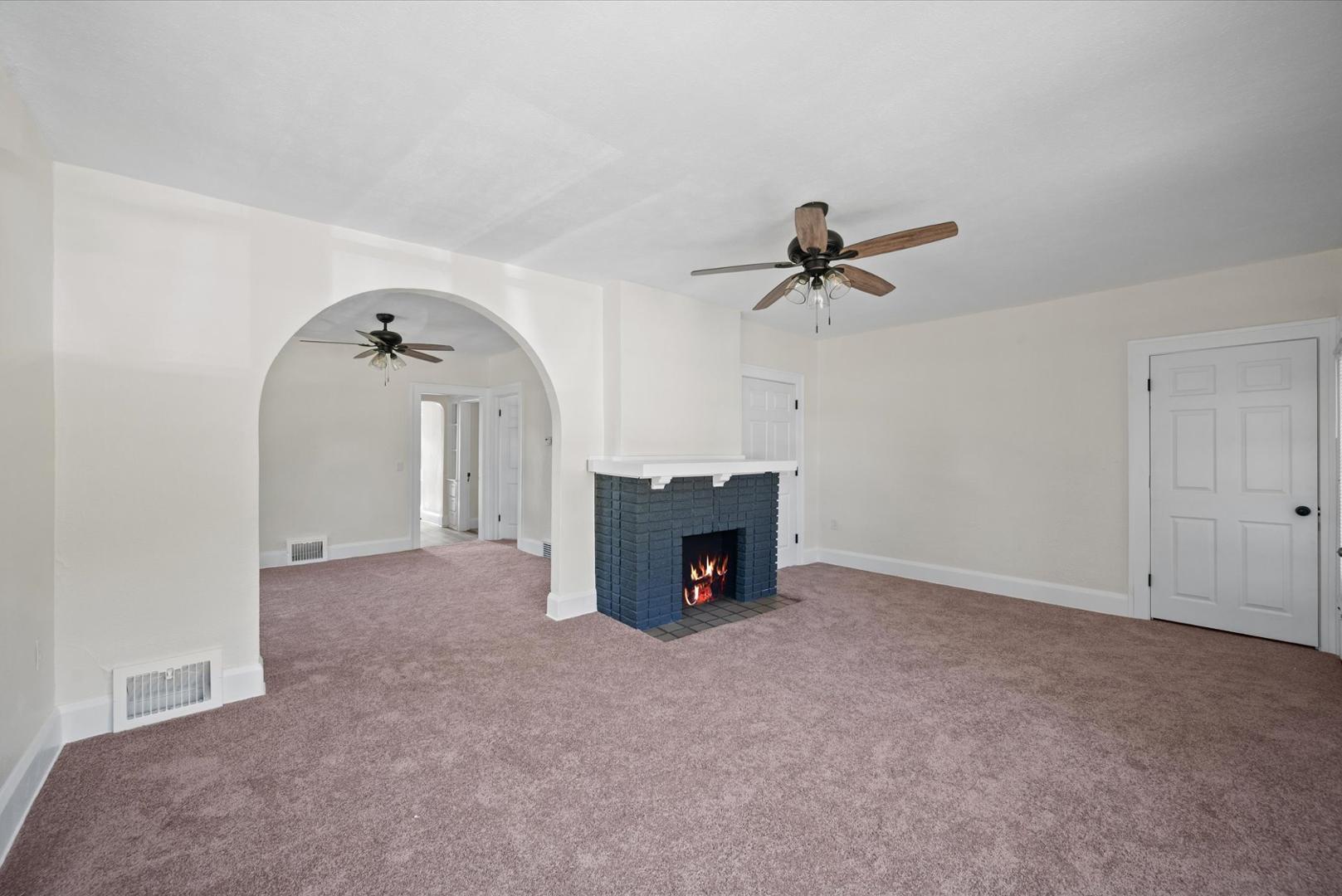 316 Morrison Drive, Upper