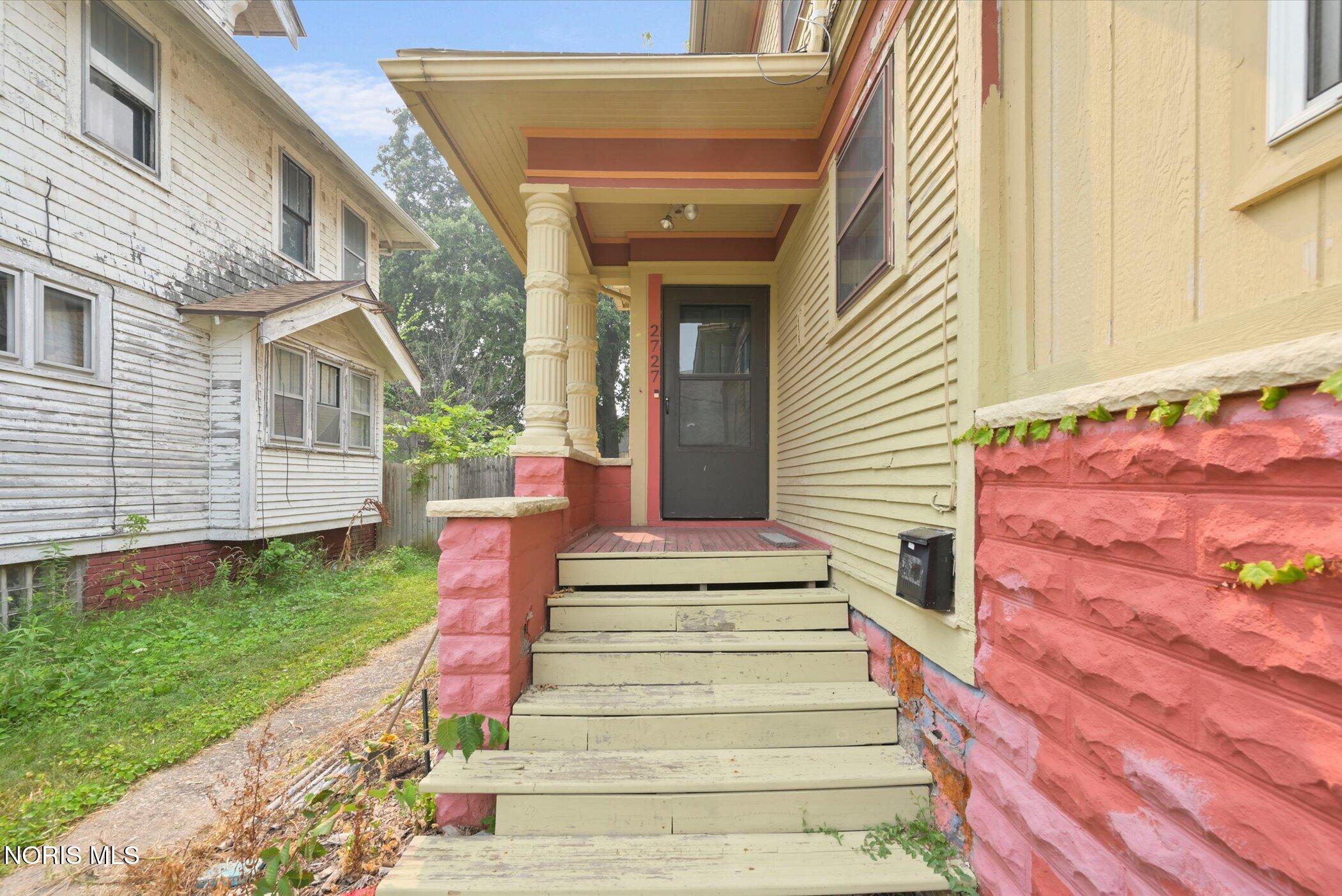 2729 Fulton Street