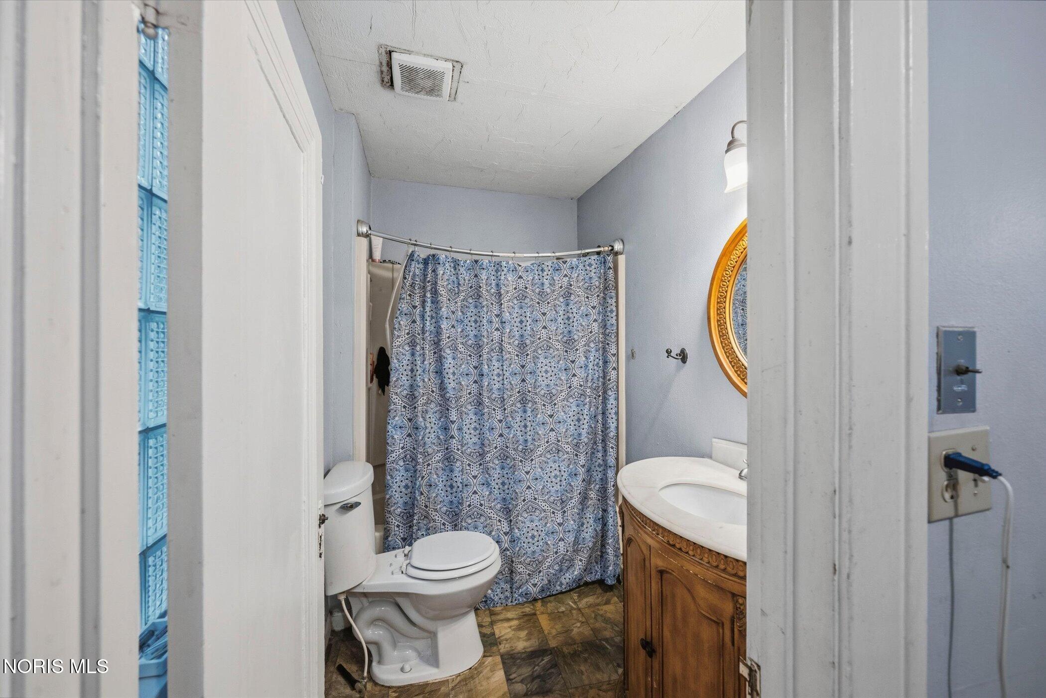 1744 Duncan Road