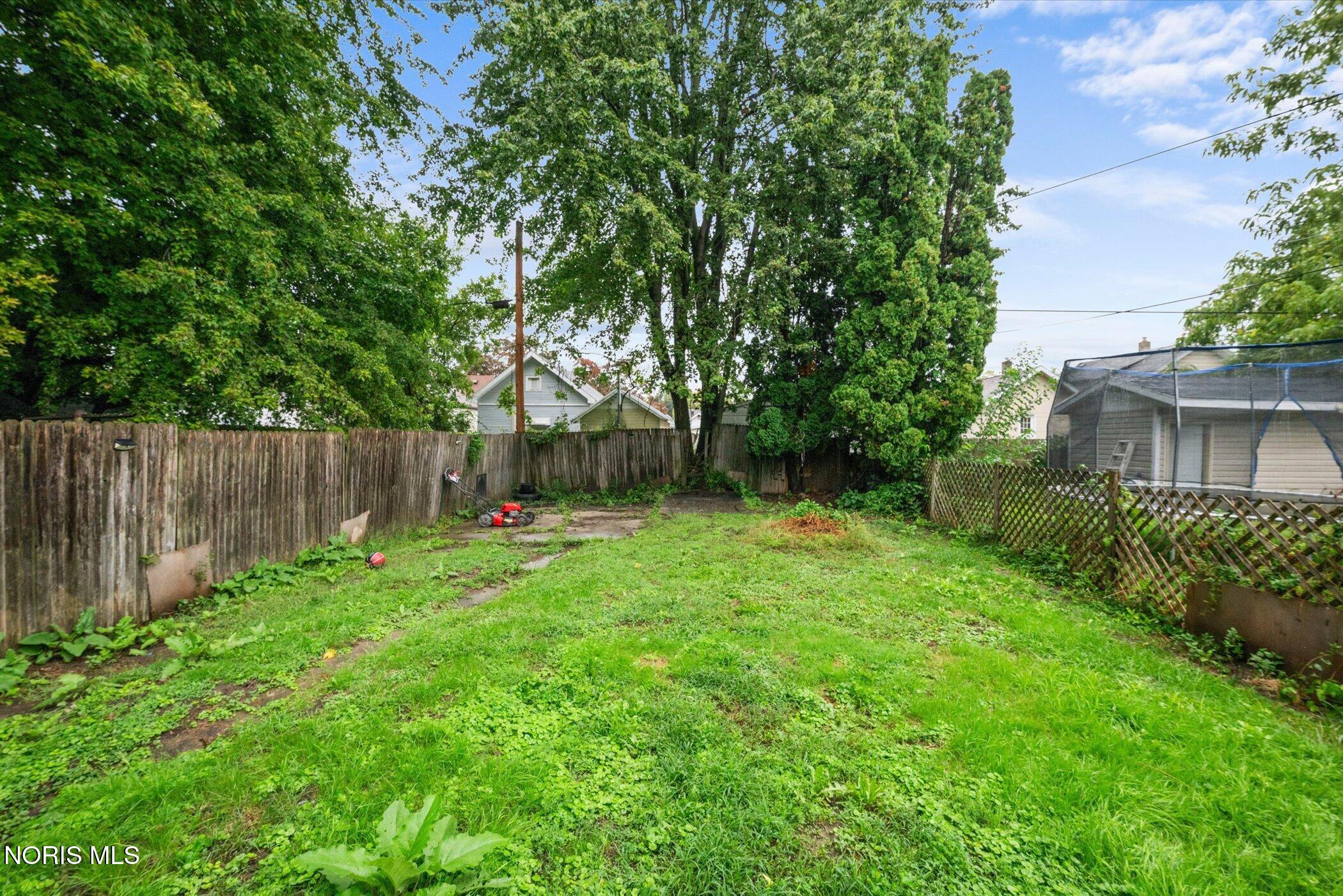 1744 Duncan Road