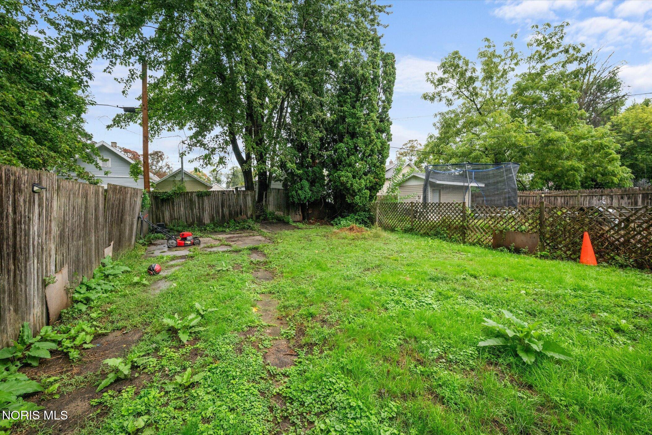 1744 Duncan Road
