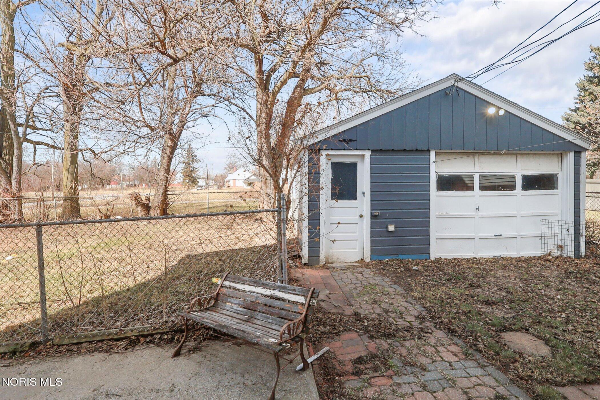 1409 N Huron Street