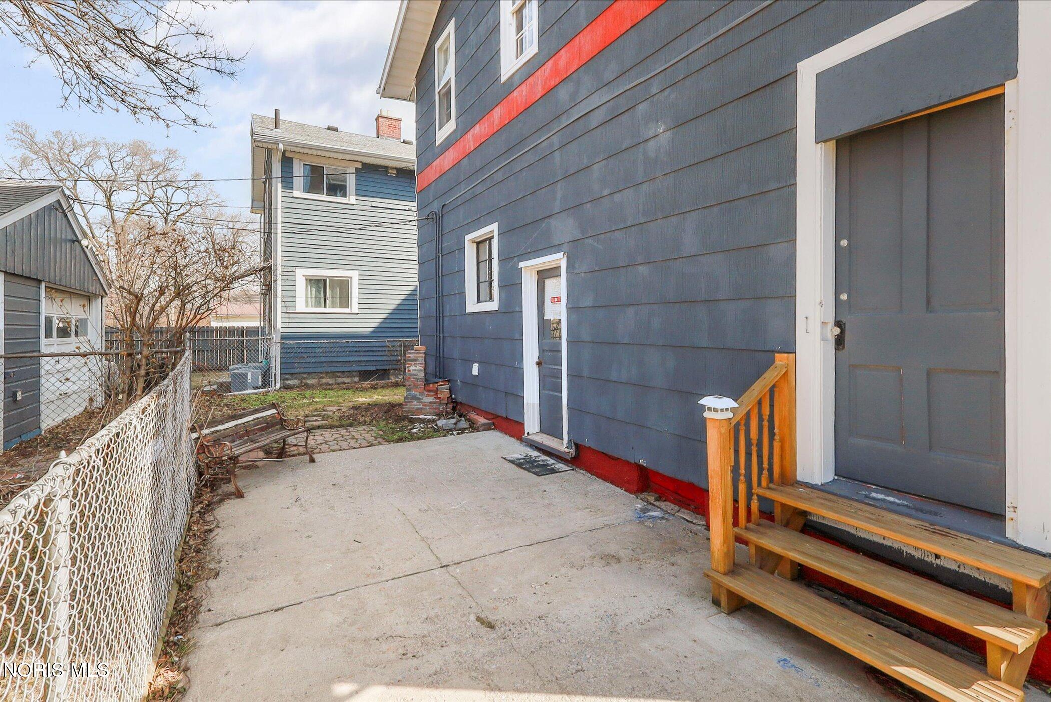 1409 N Huron Street