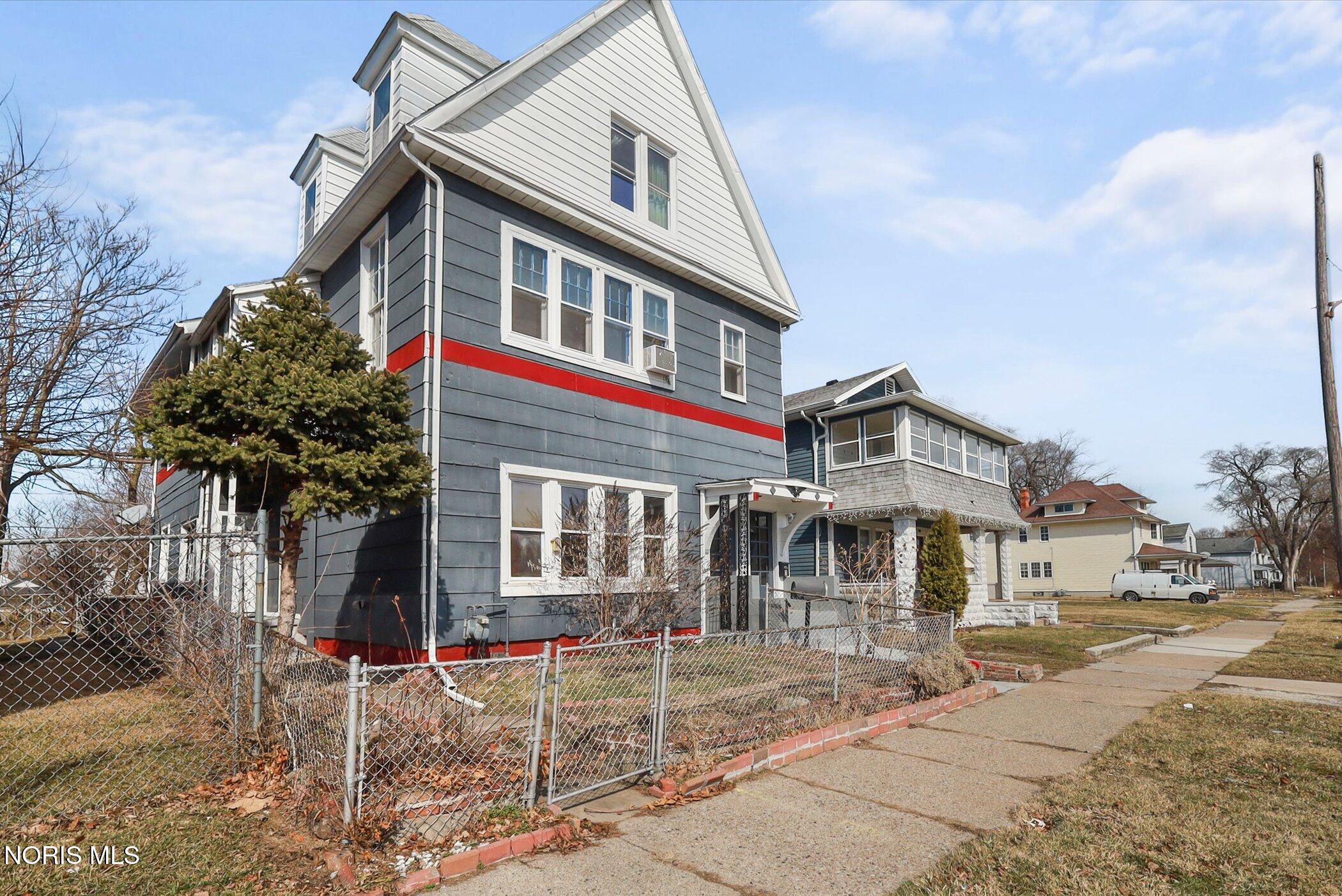 1409 N Huron Street