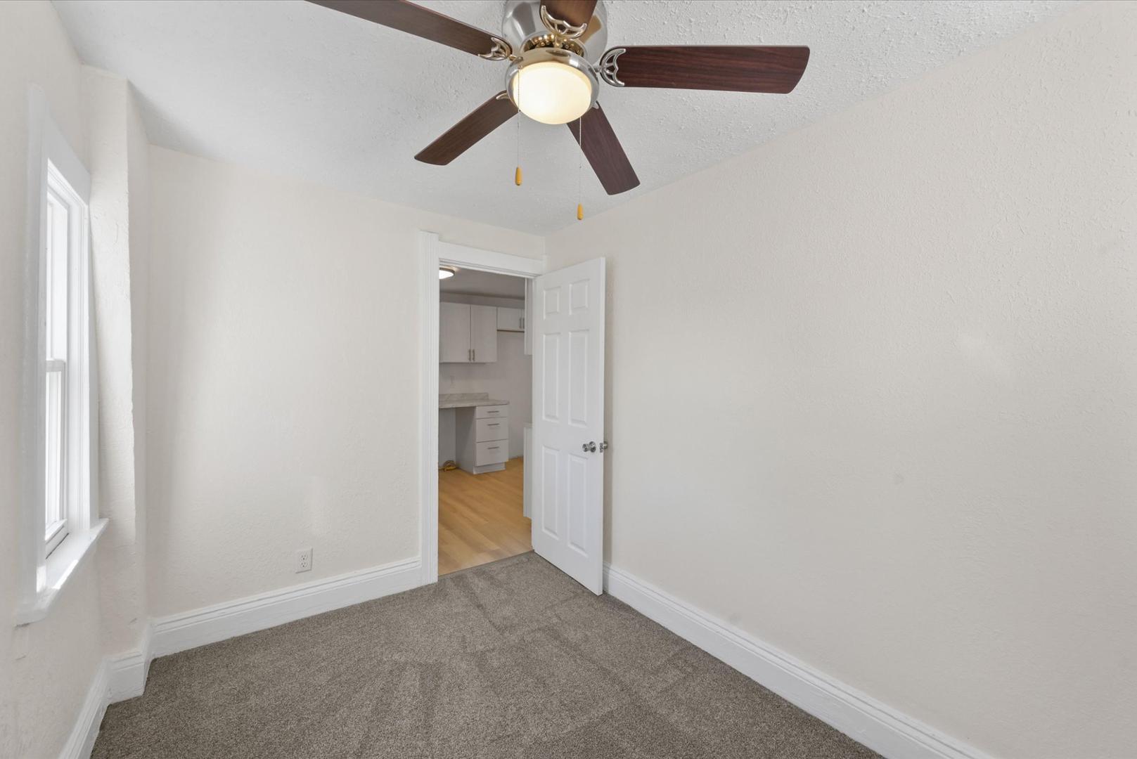 555 Crittenden Avenue, Upper