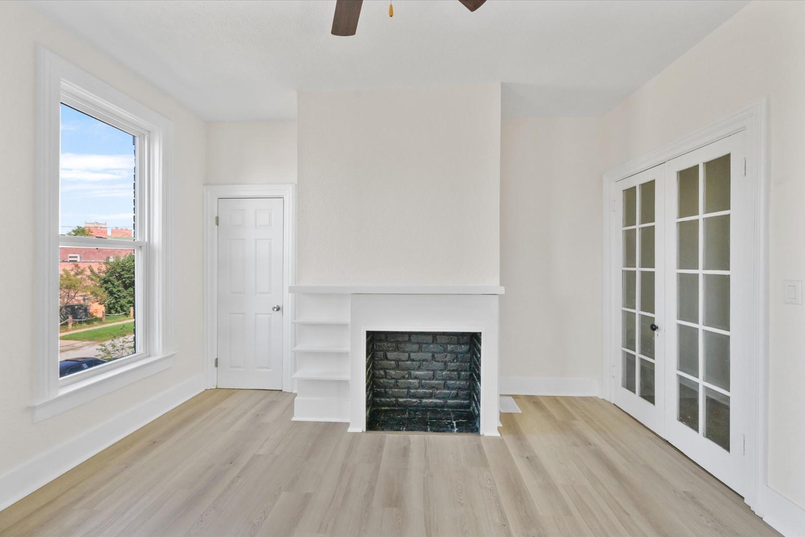555 Crittenden Avenue, Upper