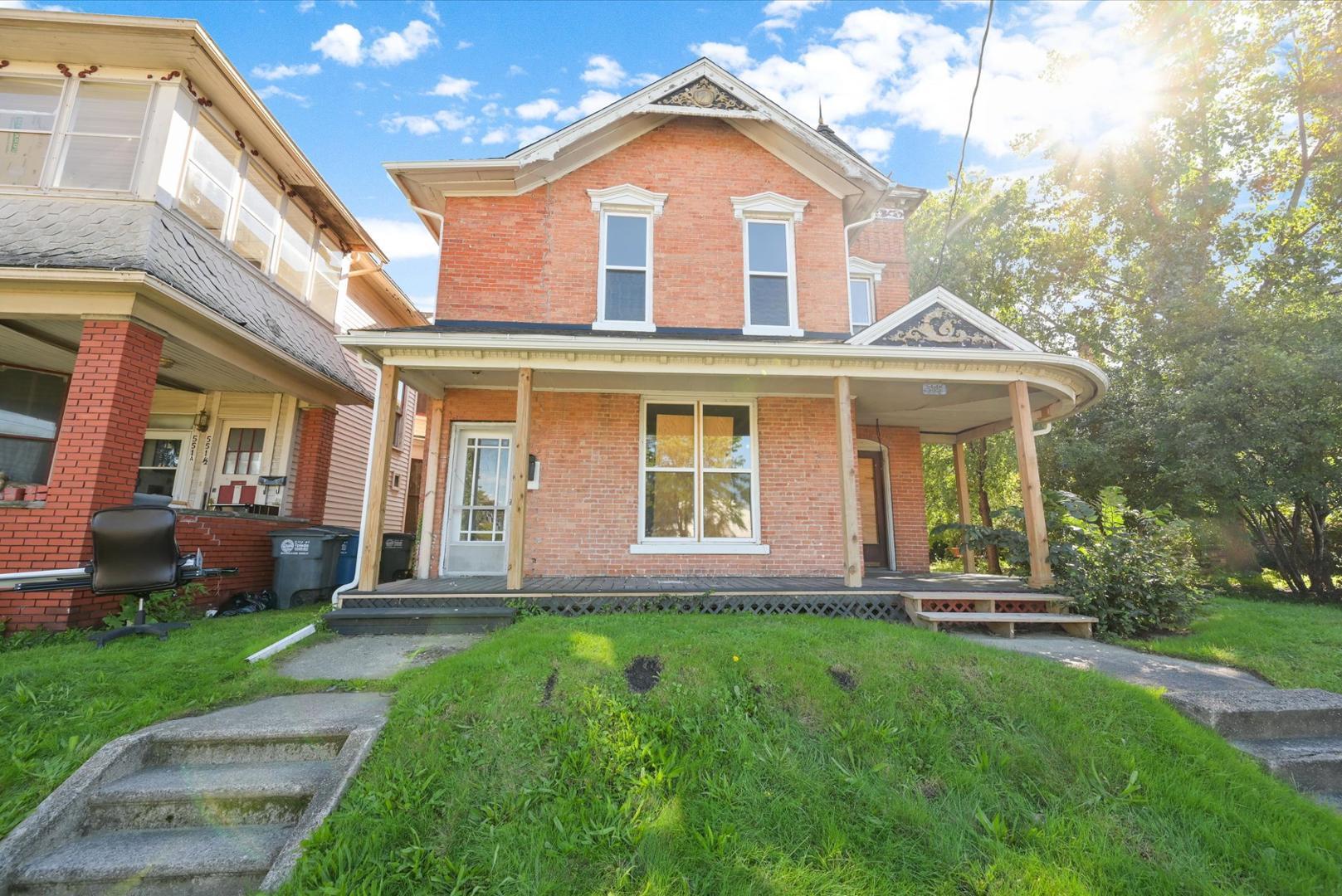 555 Crittenden Avenue, Upper