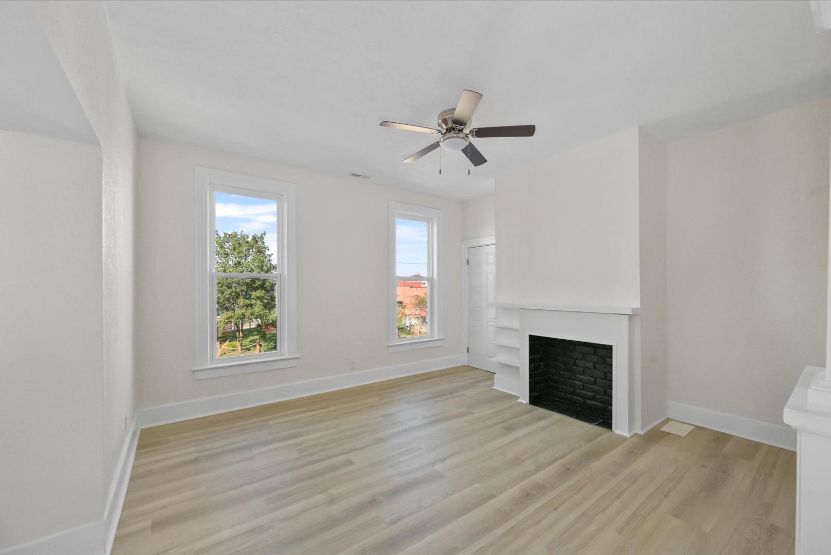 555 Crittenden Avenue, Upper