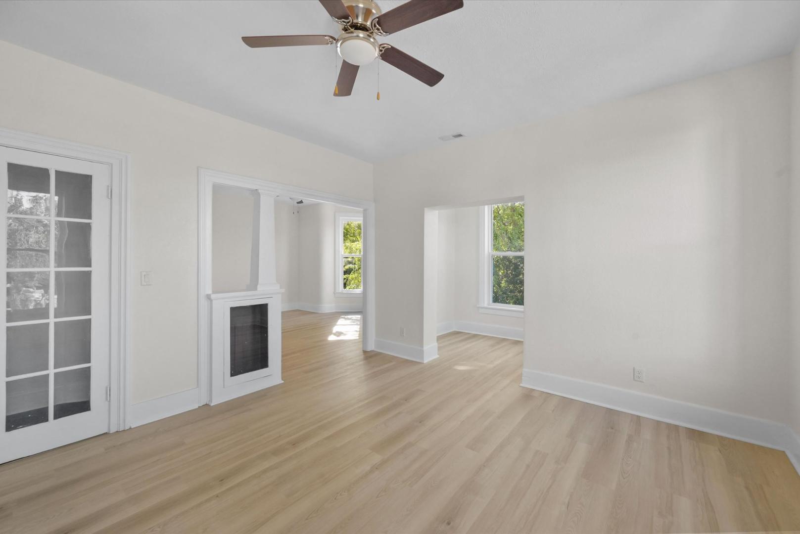 555 Crittenden Avenue, Upper