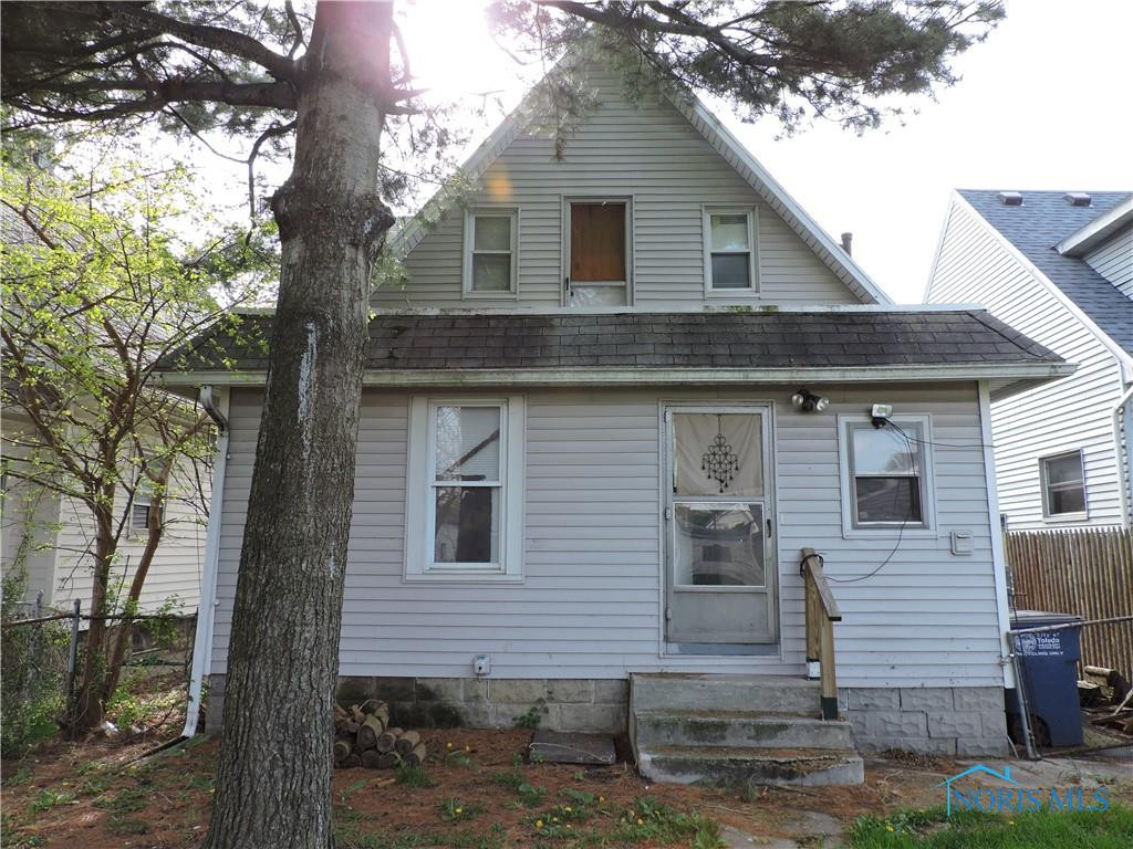 525 Valleywood Drive
