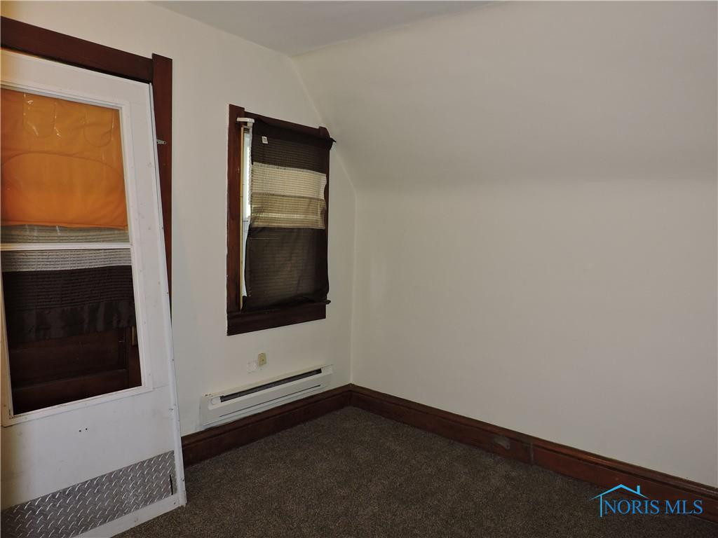 525 Valleywood Drive
