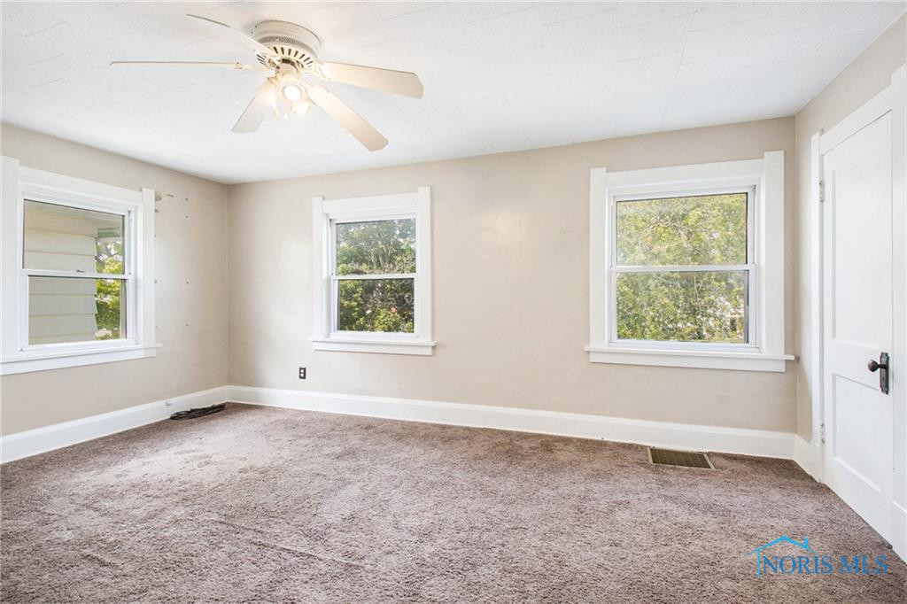 233 Valleywood Drive