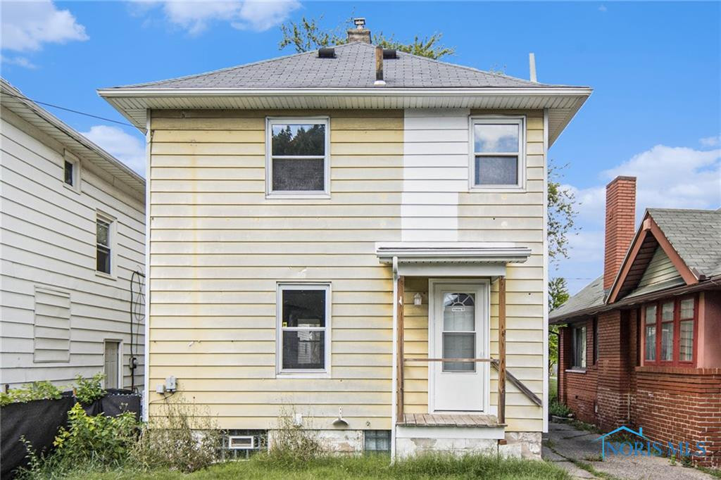 233 Valleywood Drive