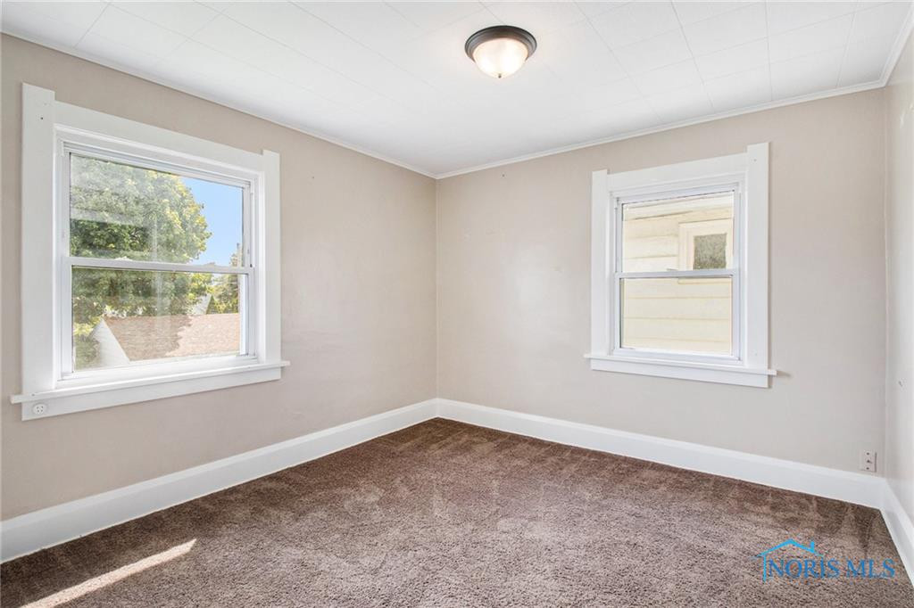 233 Valleywood Drive
