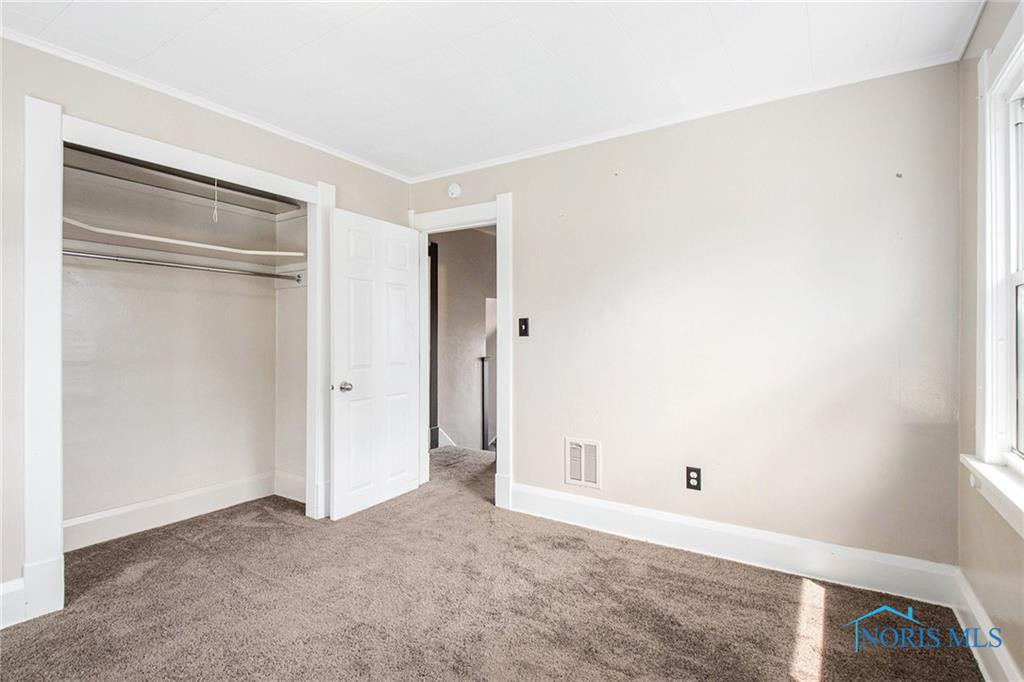 233 Valleywood Drive