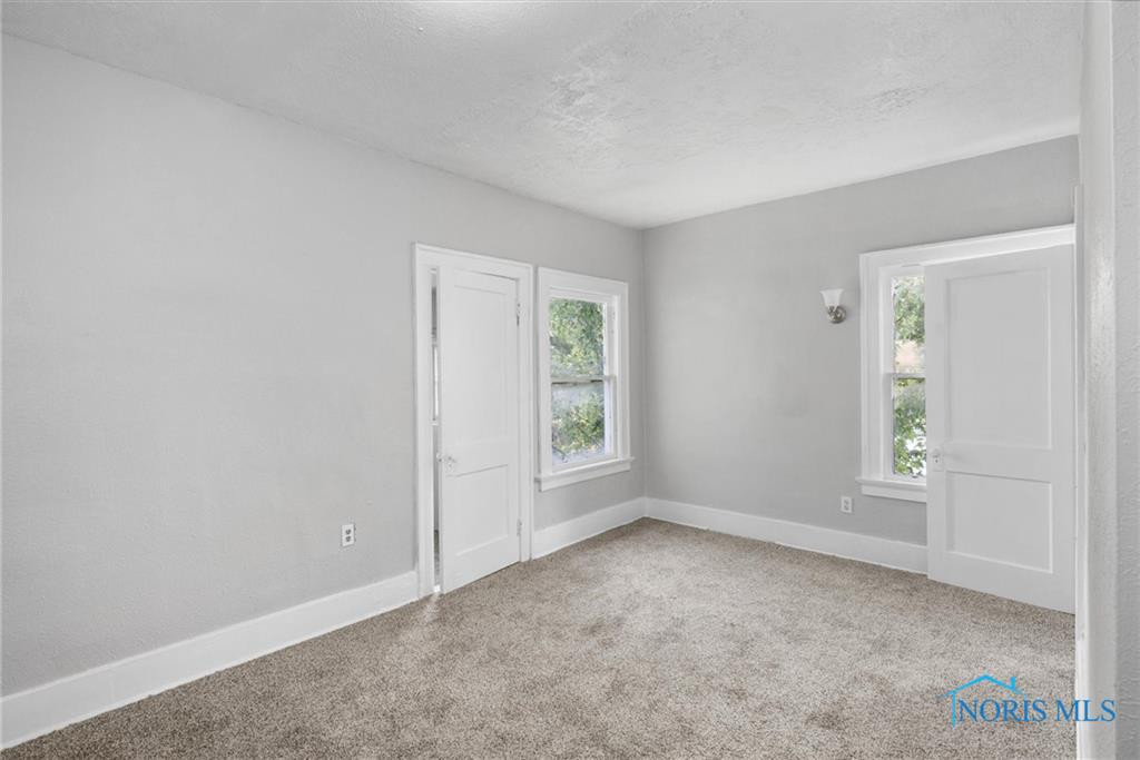 1752 Arlington Avenue