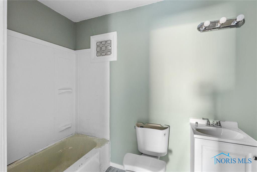 1752 Arlington Avenue