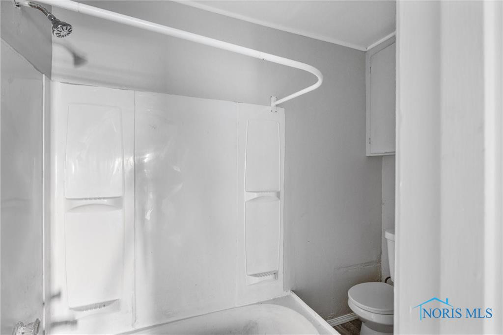 1752 Arlington Avenue