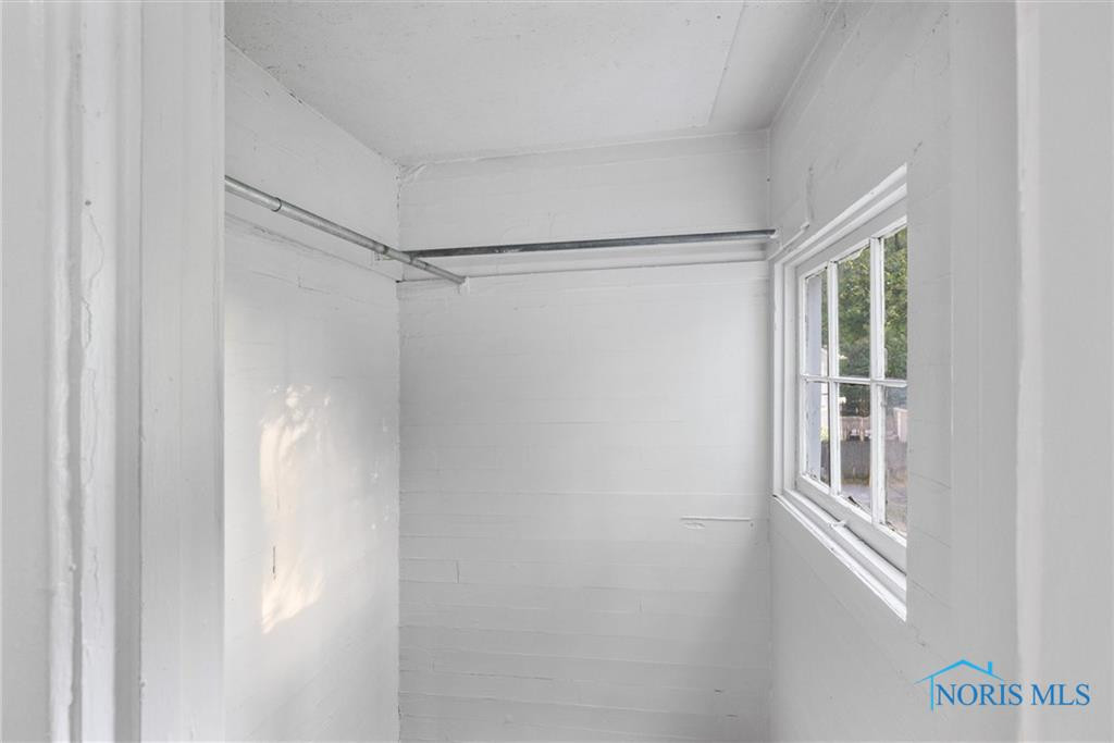 1752 Arlington Avenue