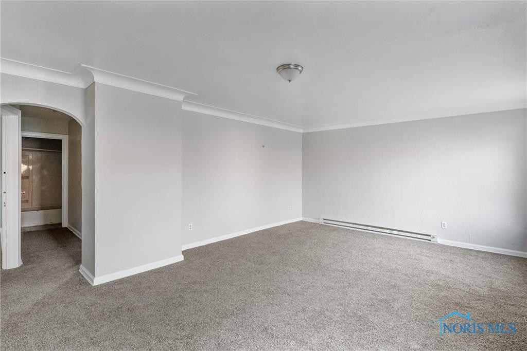 1752 Arlington Avenue