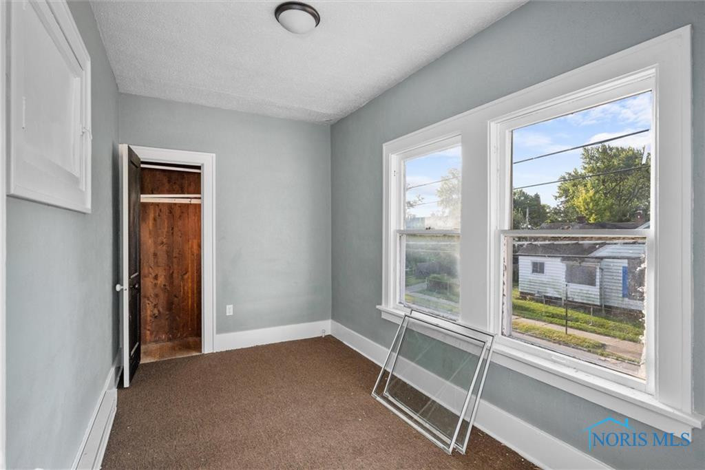 1752 Arlington Avenue