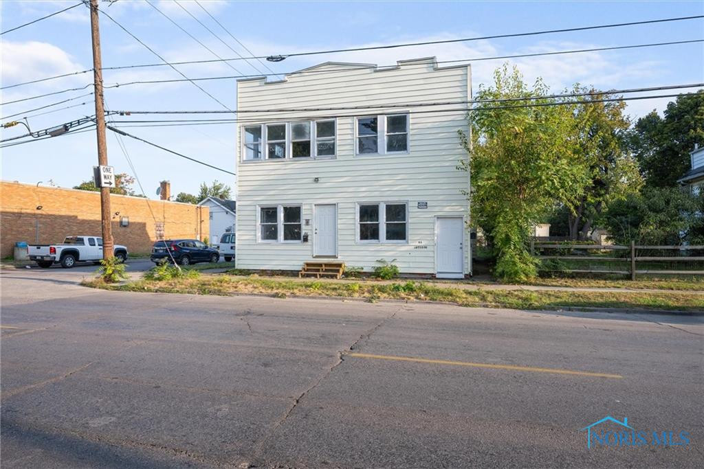 1752 Arlington Avenue