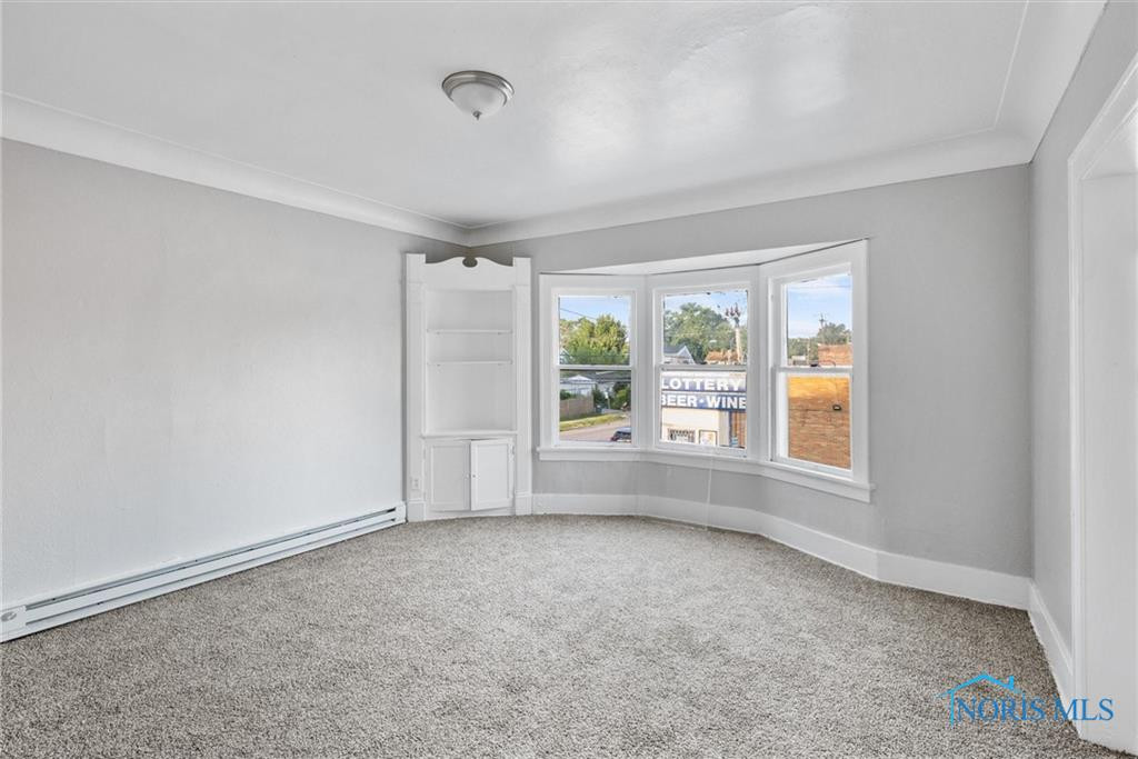 1752 Arlington Avenue