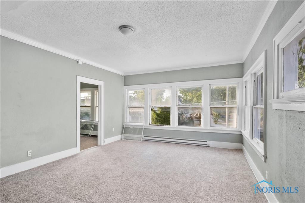 1752 Arlington Avenue