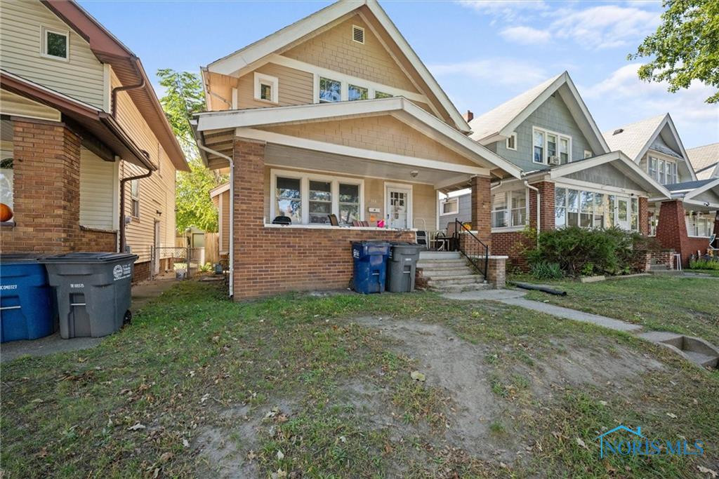 748 Geneva Avenue