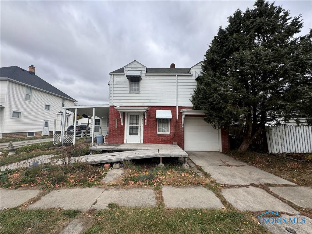 216 W Jackson Street