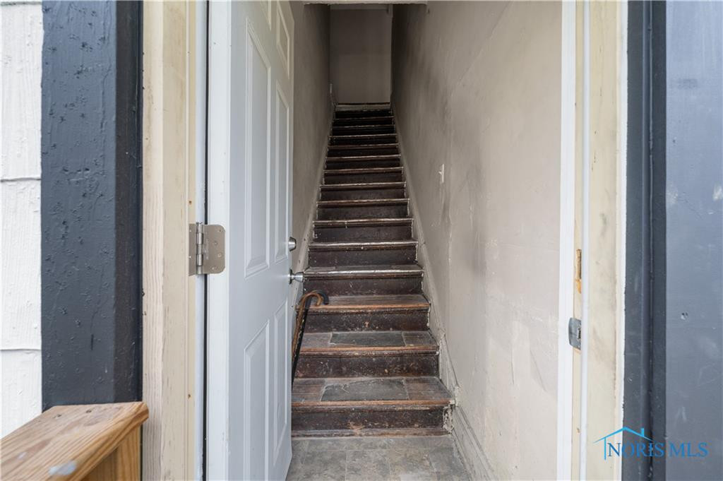 624 Bush Street