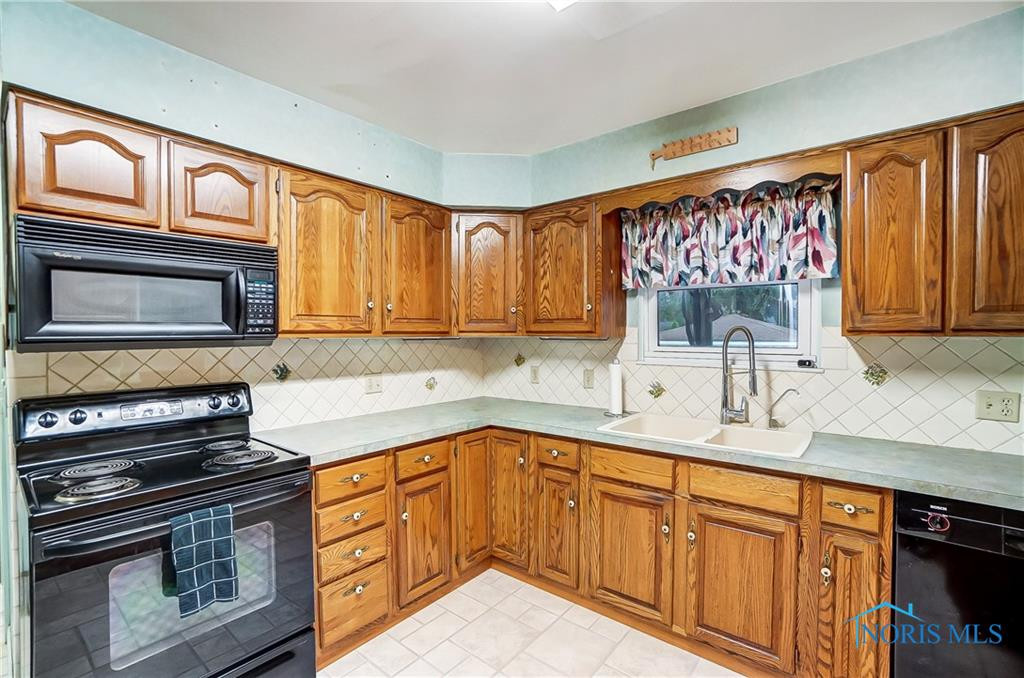 2268 Rose Hill Drive