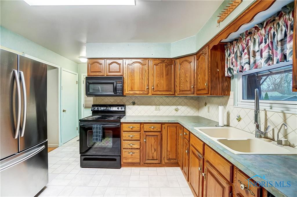 2268 Rose Hill Drive