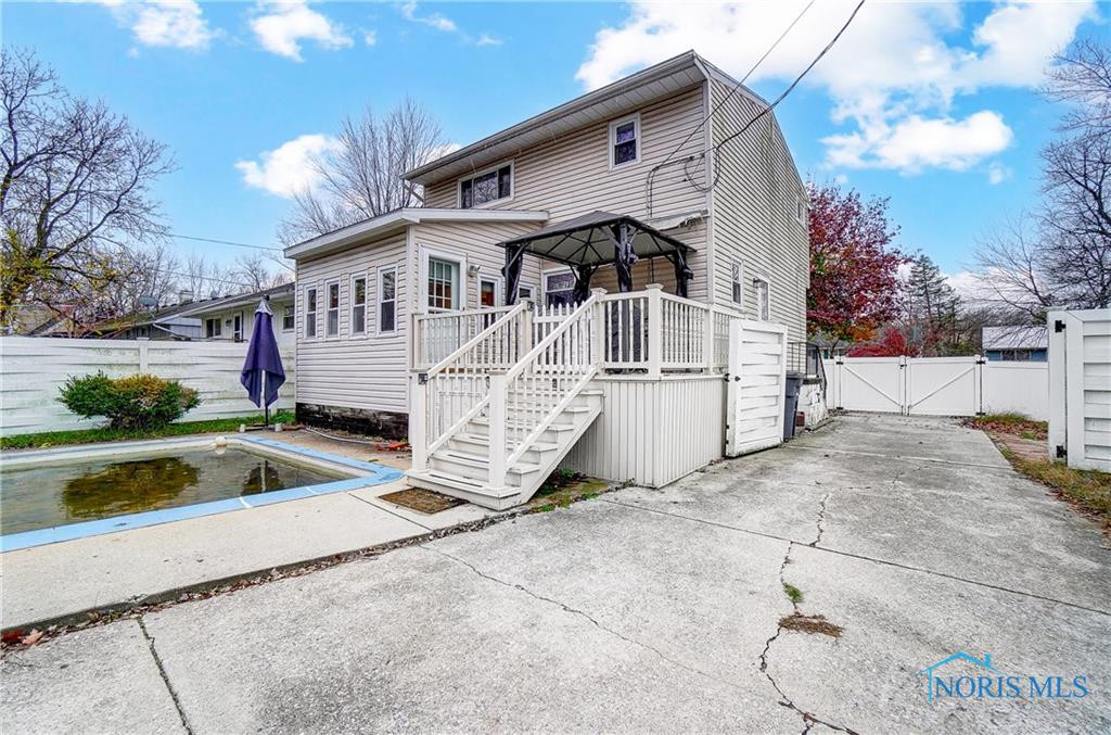 2268 Rose Hill Drive
