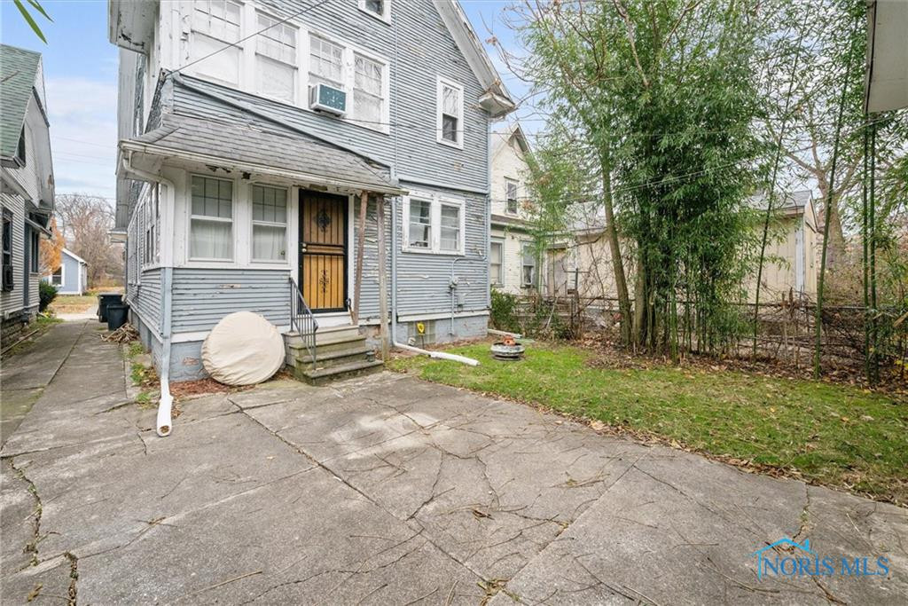534 Acklin Avenue