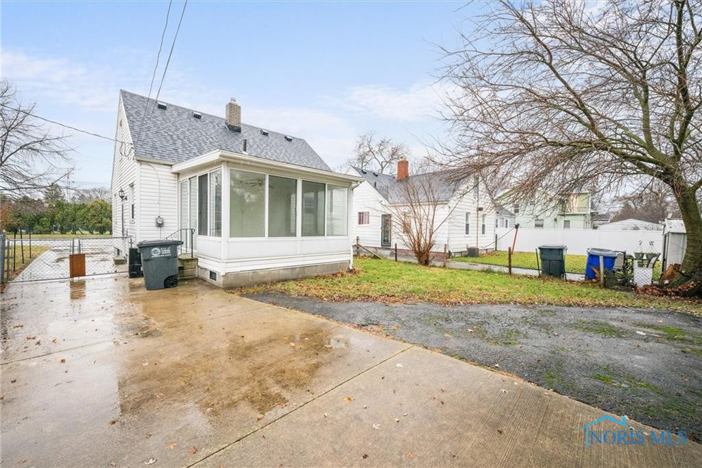 706 N Byrne Road
