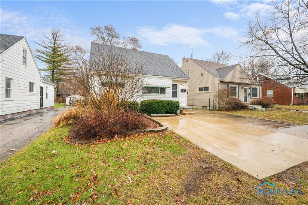 706 N Byrne Road