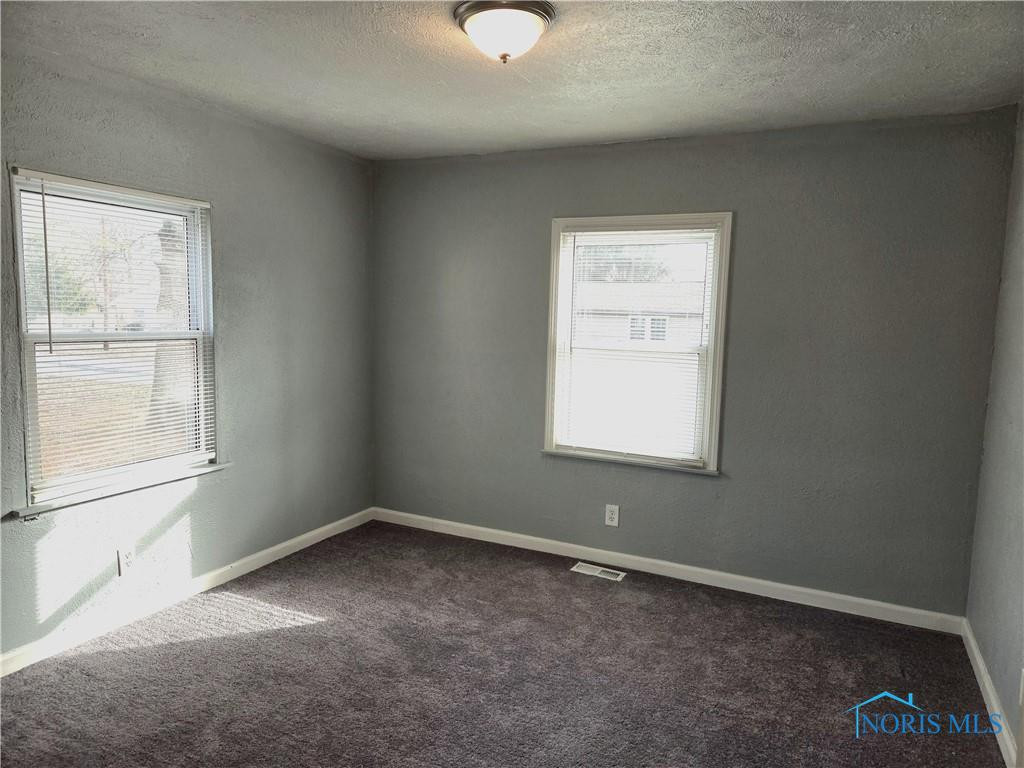 809 Saturn Drive