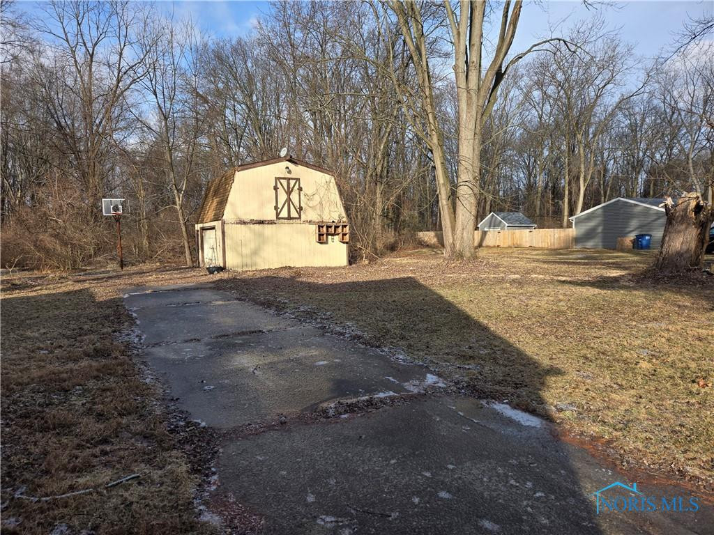 809 Saturn Drive