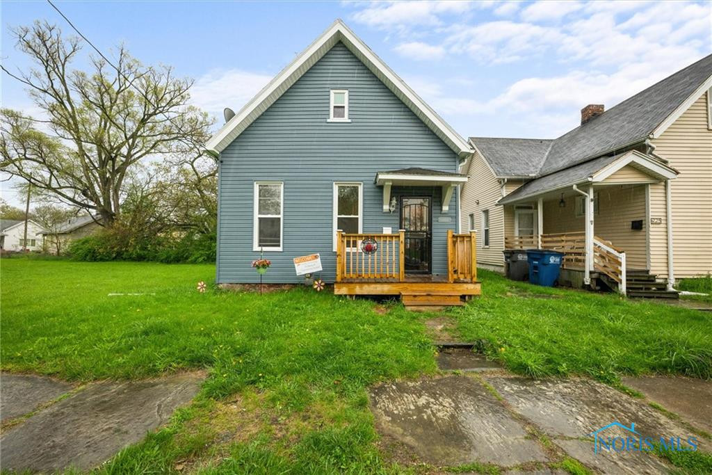 223 Leland Avenue