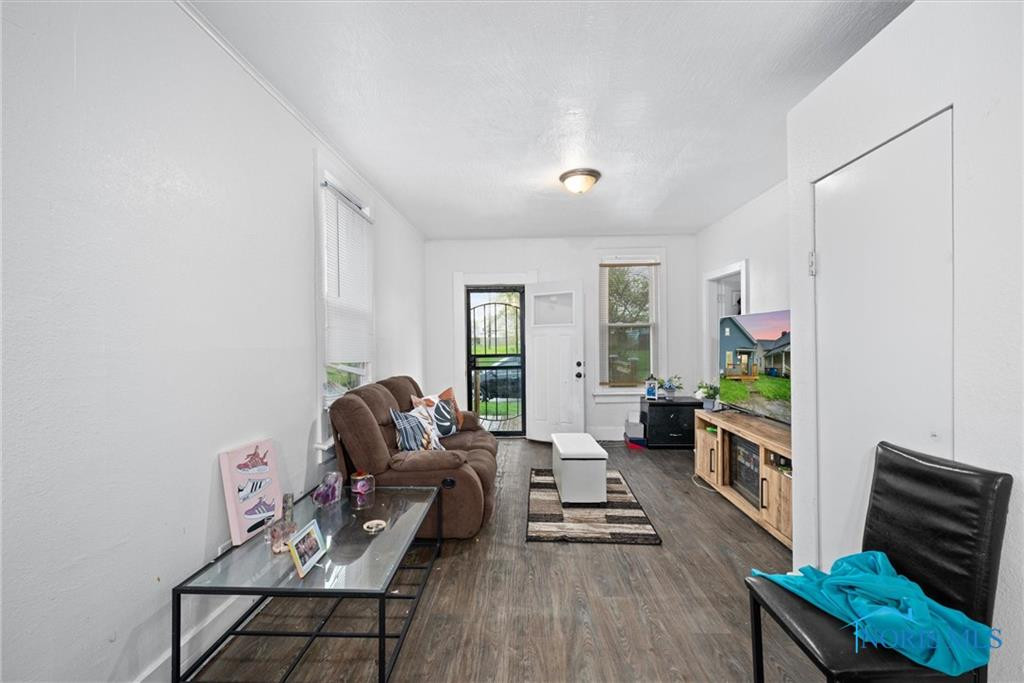 223 Leland Avenue