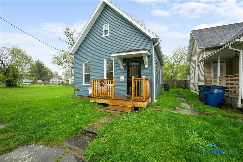 223 Leland Avenue