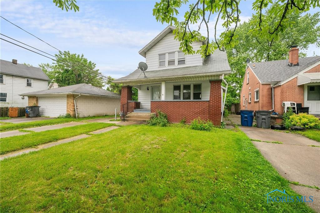 3523 Elm Street