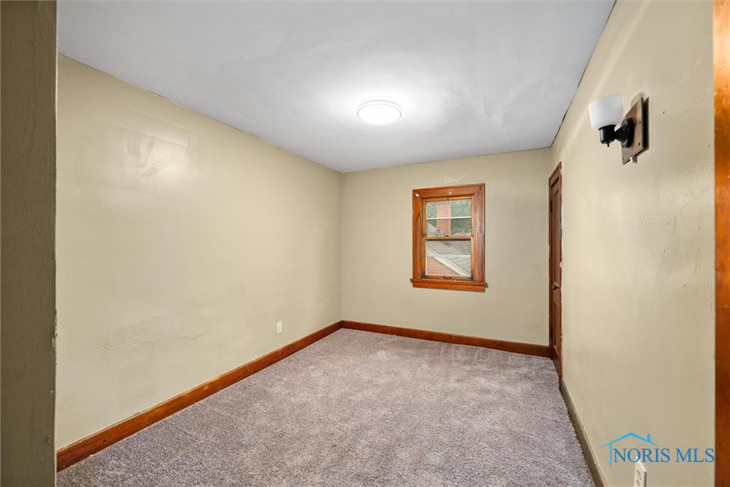 3523 Elm Street