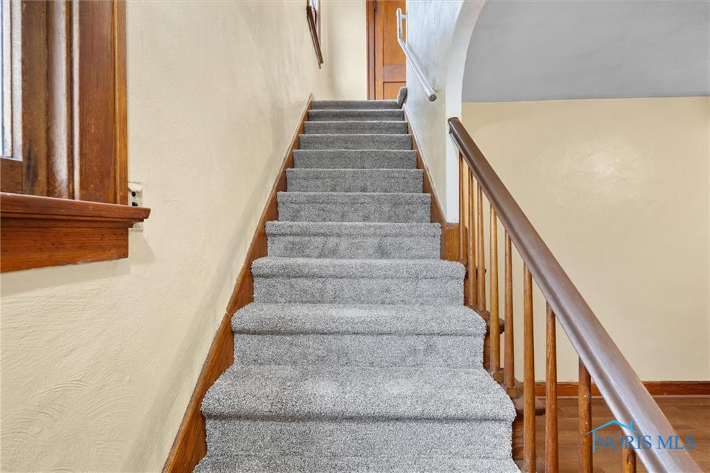 3523 Elm Street